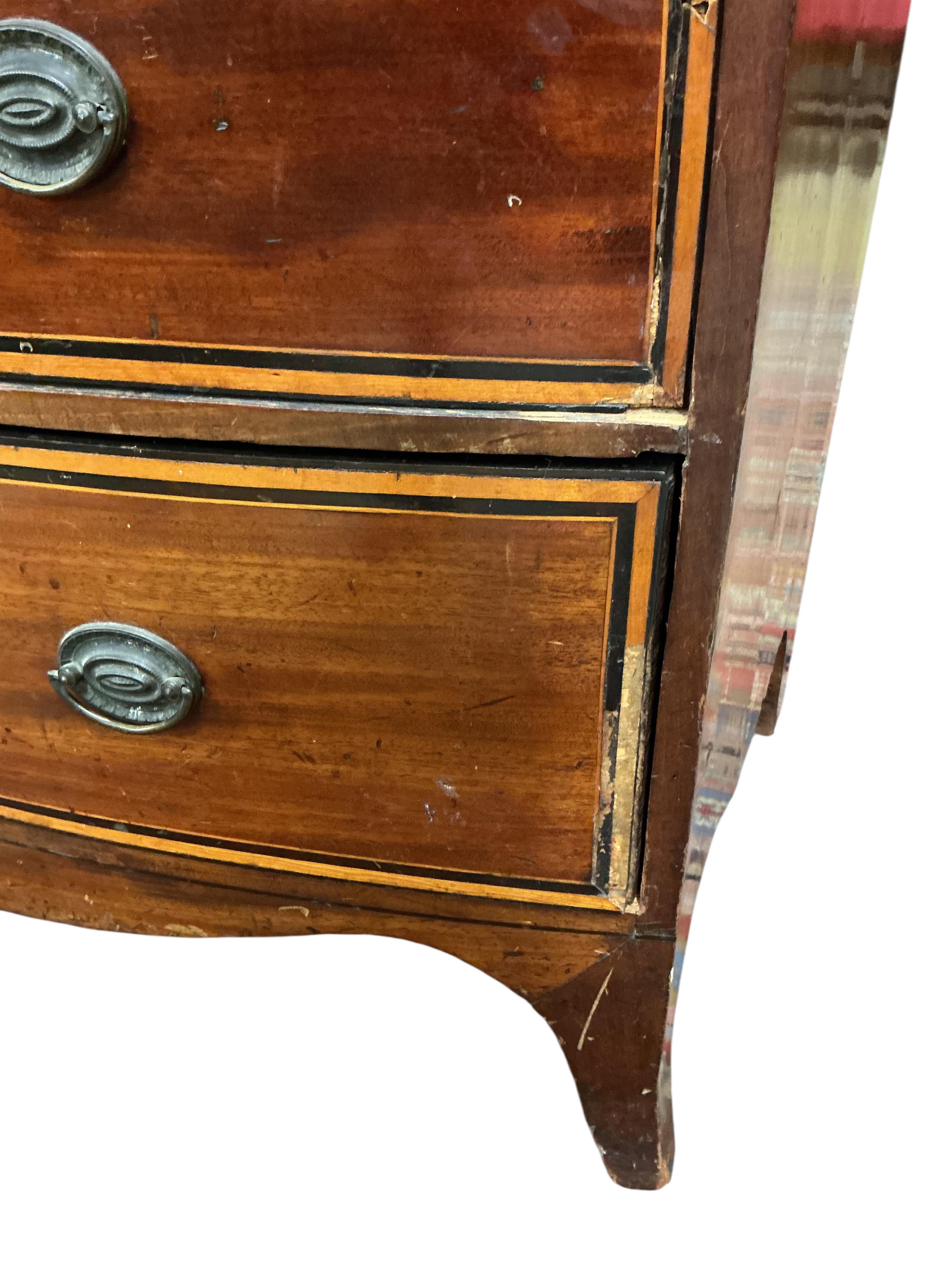 A Regency satinwood banded mahogany bow front chest, width 91cm, depth 51cm, height 89cm